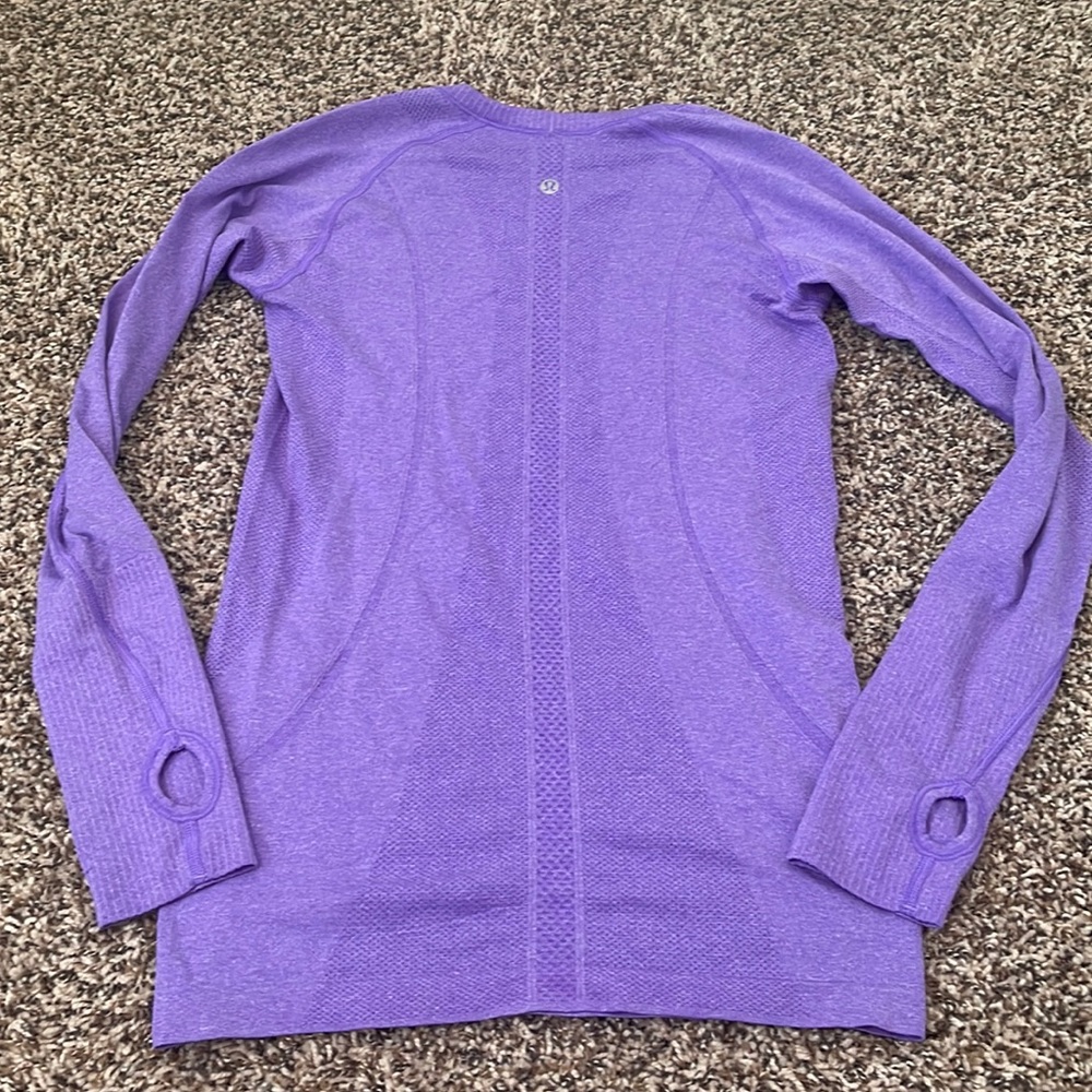 Lululemon Light Purple Long Sleeve Swiftly Tee Size 6